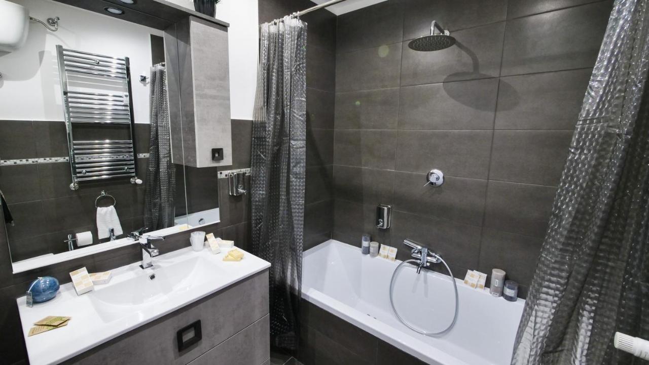 روما Home Suites Giolitti المظهر الخارجي الصورة